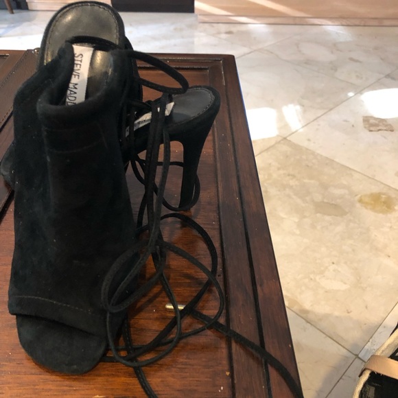 Sandals - Picture 3 of 5